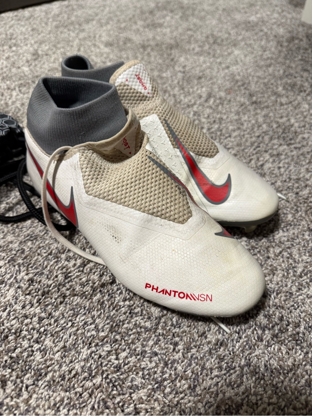 Nike Phantom VSN Women’s White with Red, grey, and white Soccer Cleats